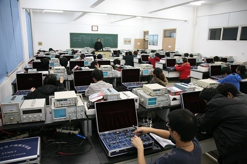 電子信息工程技術 塑造未來智能世界的核心力量